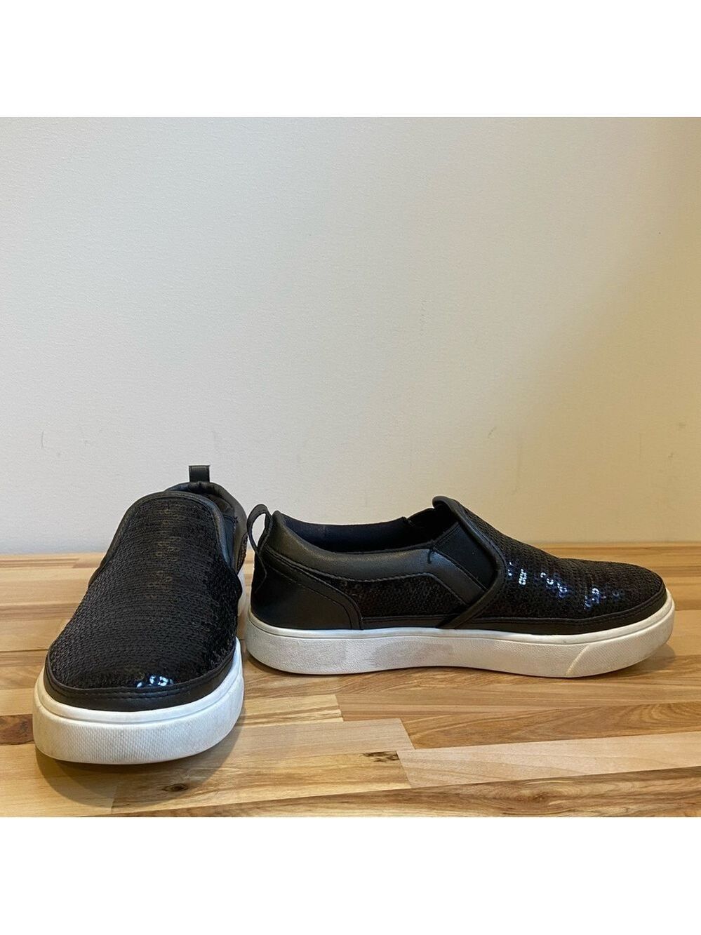UGG black sequins slip on loafers flat shoes white sole size 4 - Picture 7 of 16